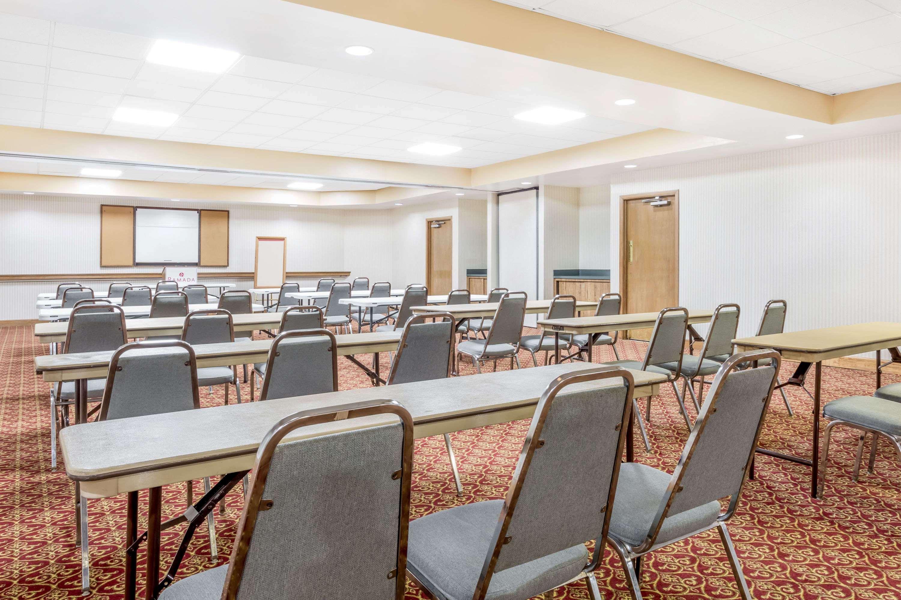 Ramada By Wyndham 3*